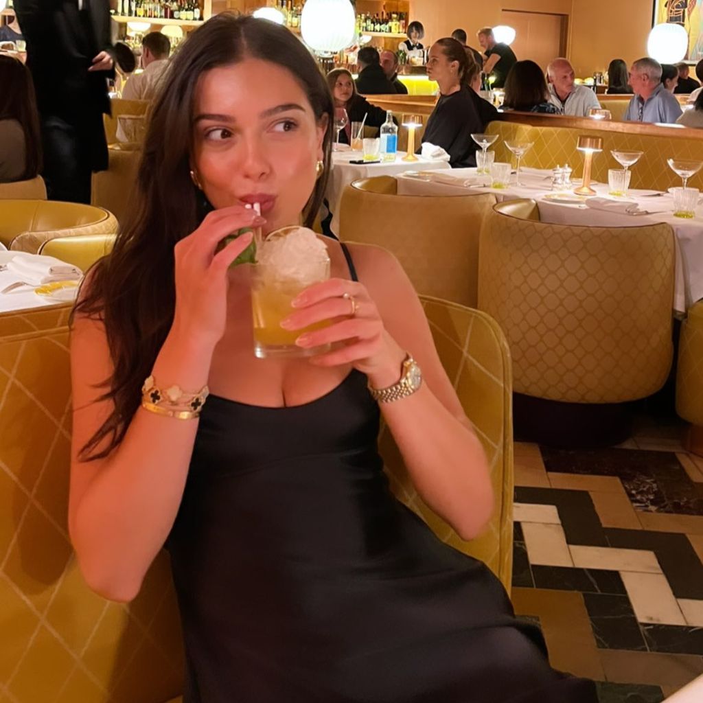 Costeen Hatzi, Influencerin
