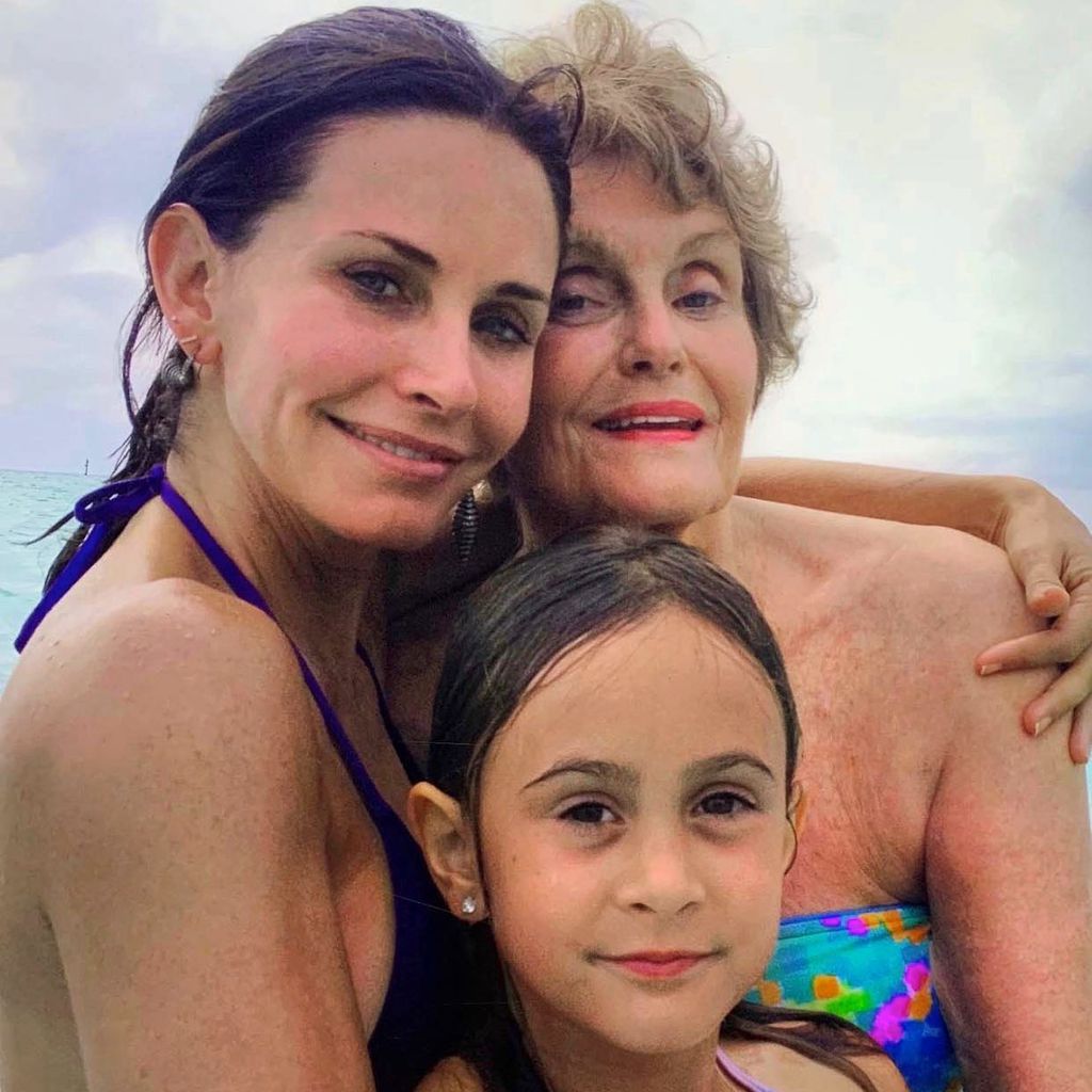 Schauspielerin Courteney Cox, ihre Mutter und ihre Tochter