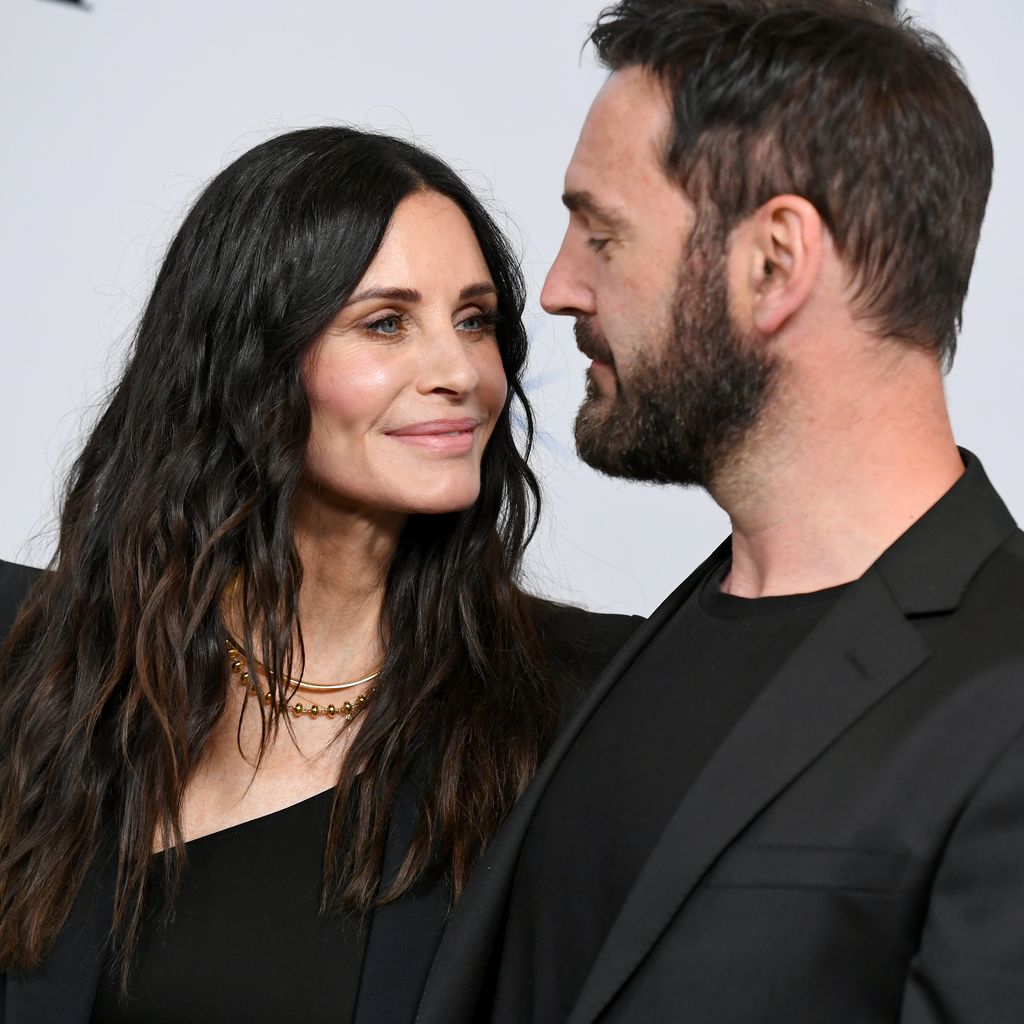 Courteney Cox, Schauspielerin und Johnny McDaid, Musiker