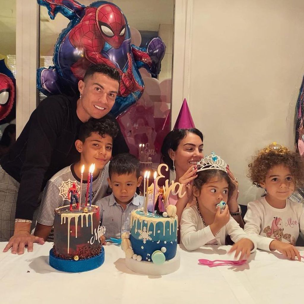 Cristiano Ronaldo mit seiner Familie