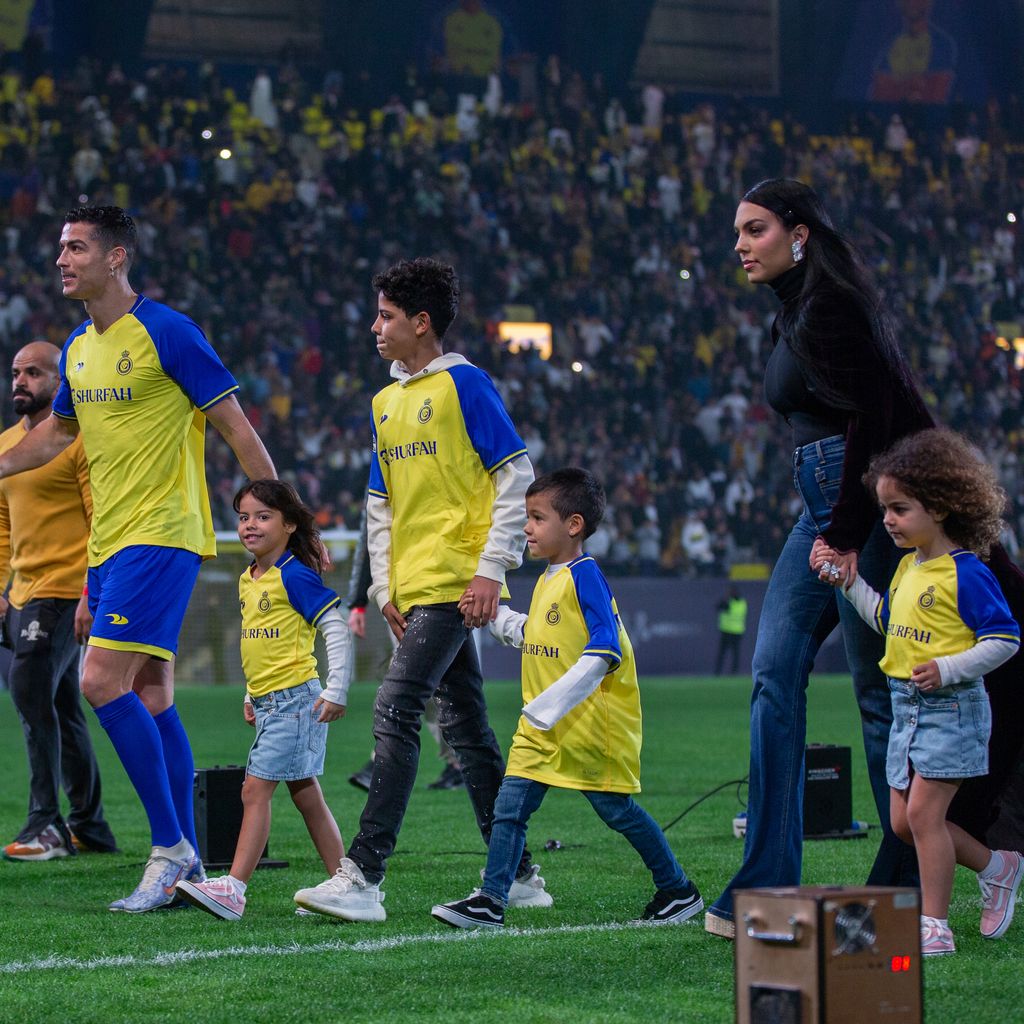 Cristiano Ronaldo und seine Familie im Januar 2023