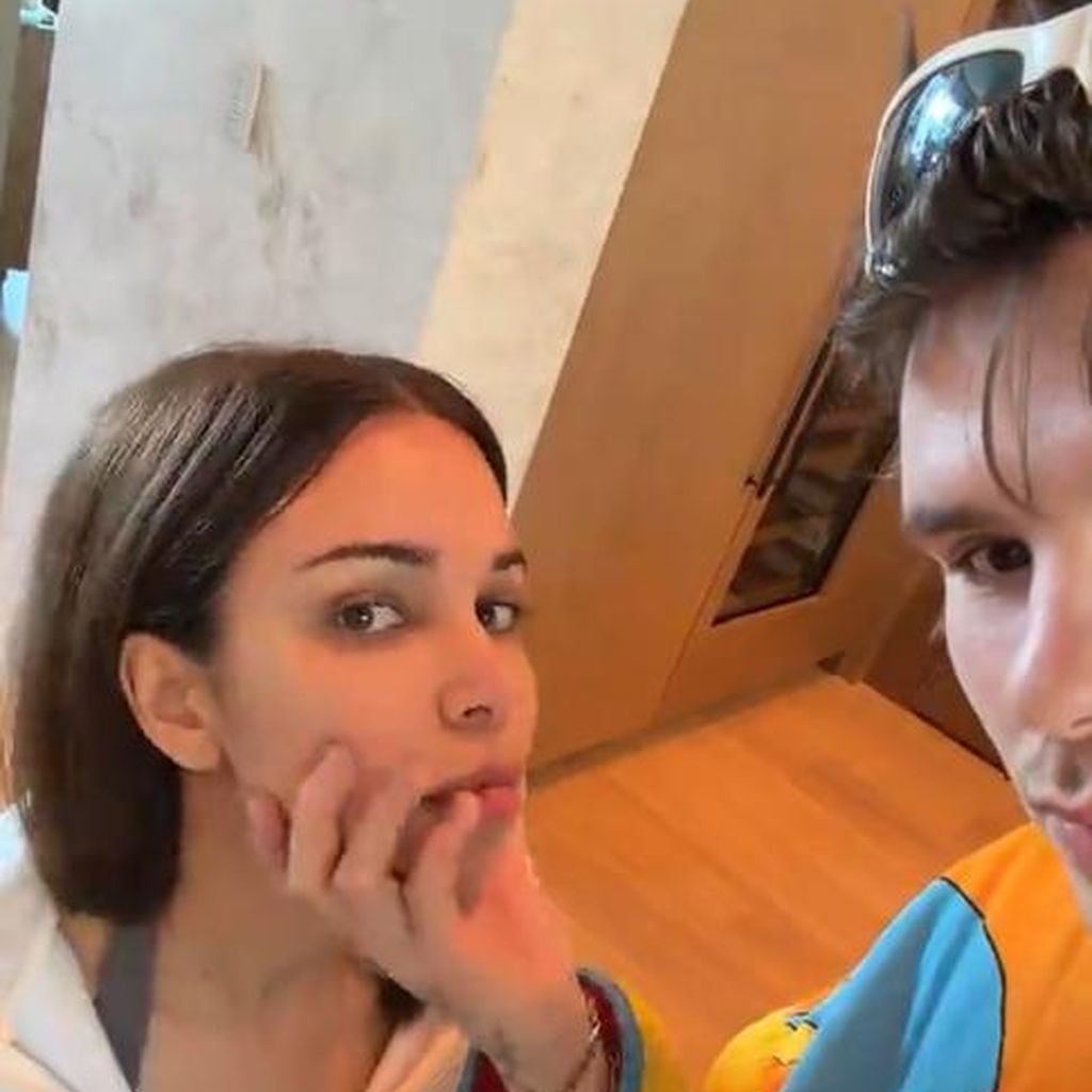 Cruz Beckham mit Jackie Apostel in seinem Kochvideo, April 2026