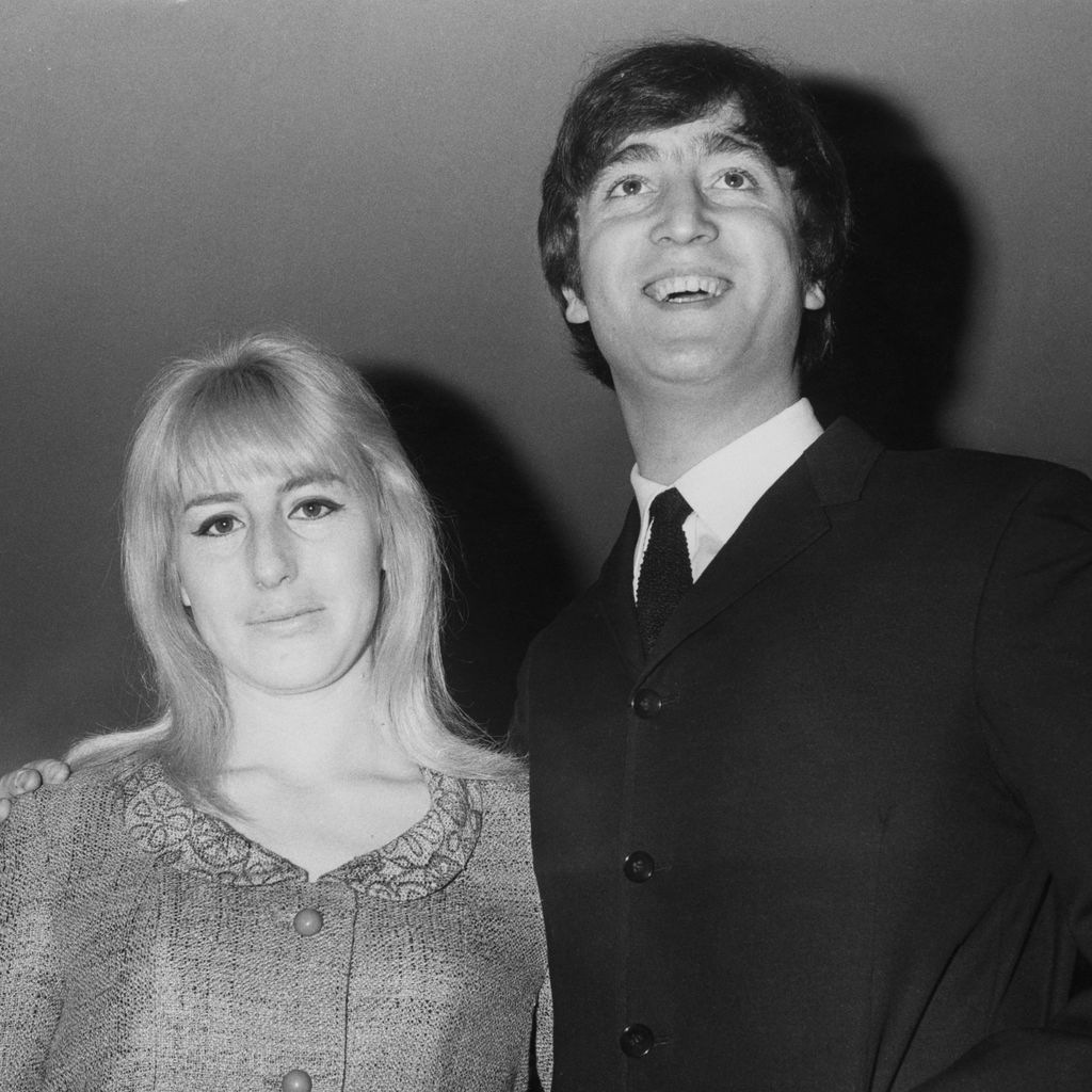Cynthia Lennon und John Lennon im Aprill 1964