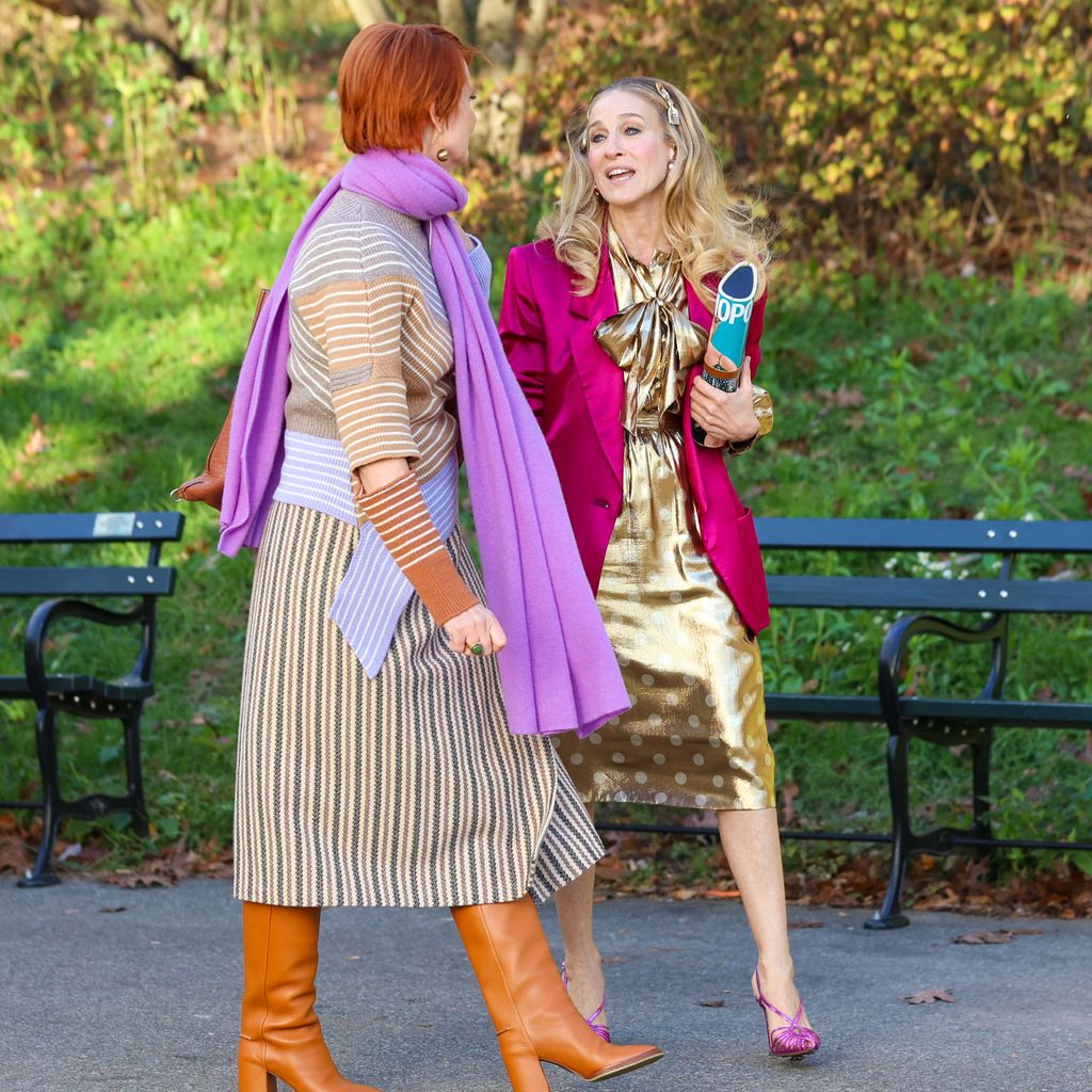 Cynthia Nixon und Sarah Jessica Parker am Set von "And Just Like That"