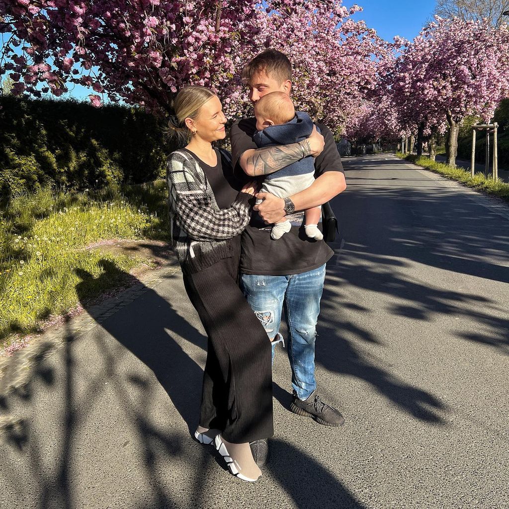 Dagi Bee mit ihrem Mann Eugen Kazakov und ihrem Sohn Nelio