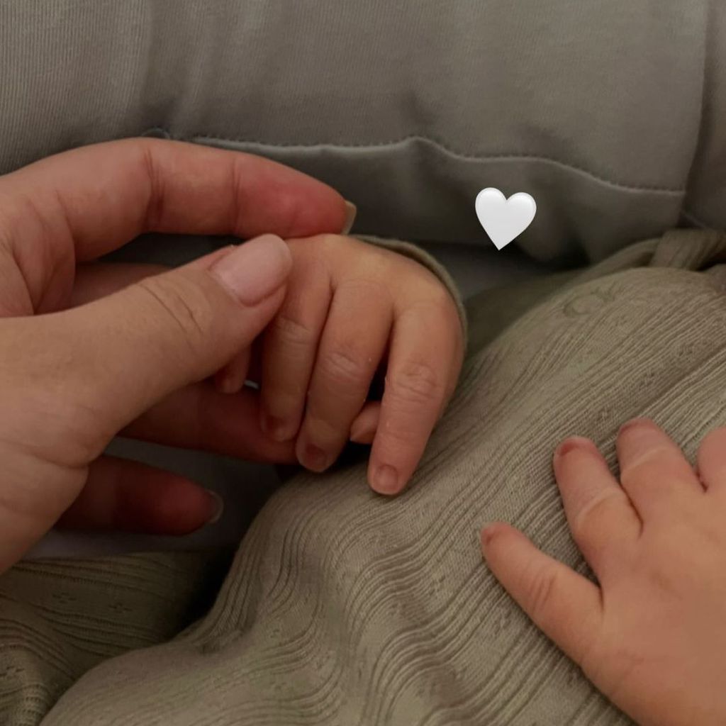 Dagi Bee mit ihrem Sohn Nelio