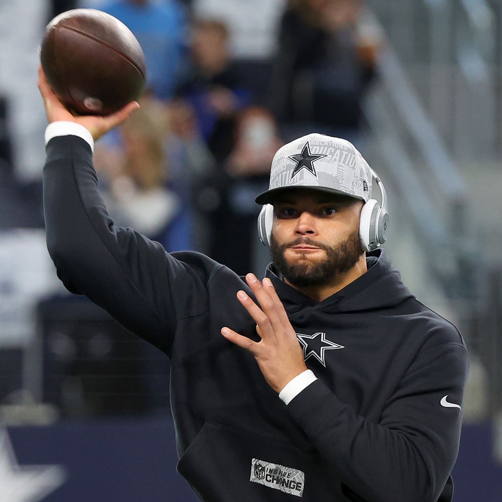Dak Prescott, Footballer