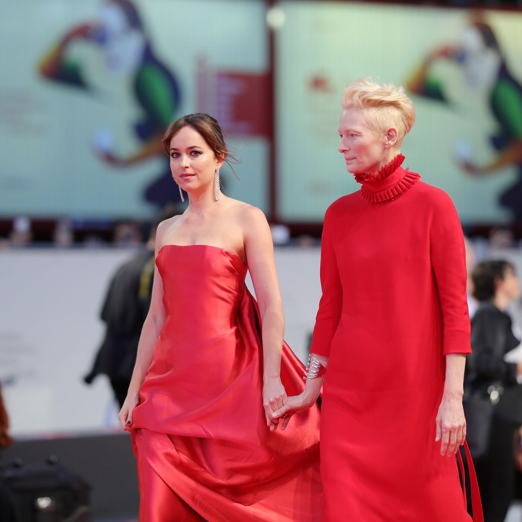 Dakota Johnson und Tilda Swinton beim Filmfestival in Venedig