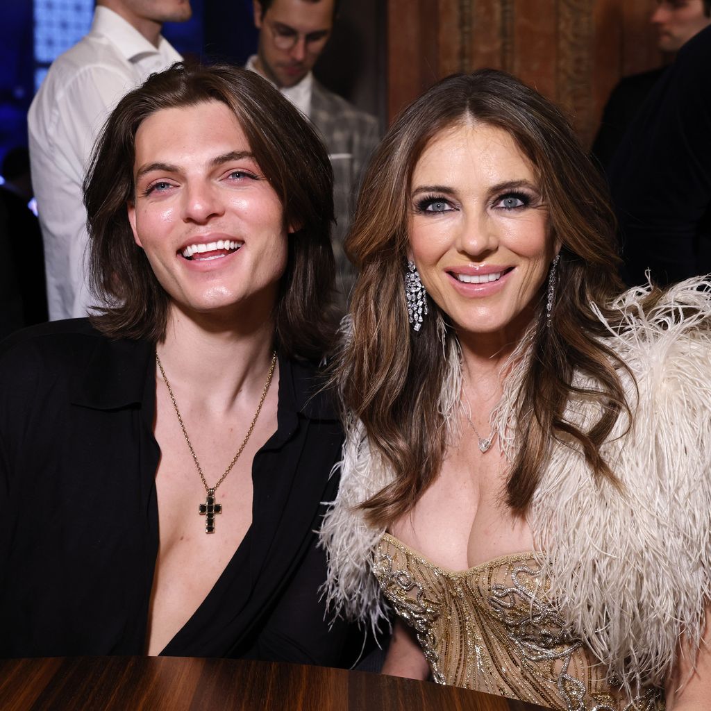Damian Hurley und Elizabeth Hurley, Mai 2025