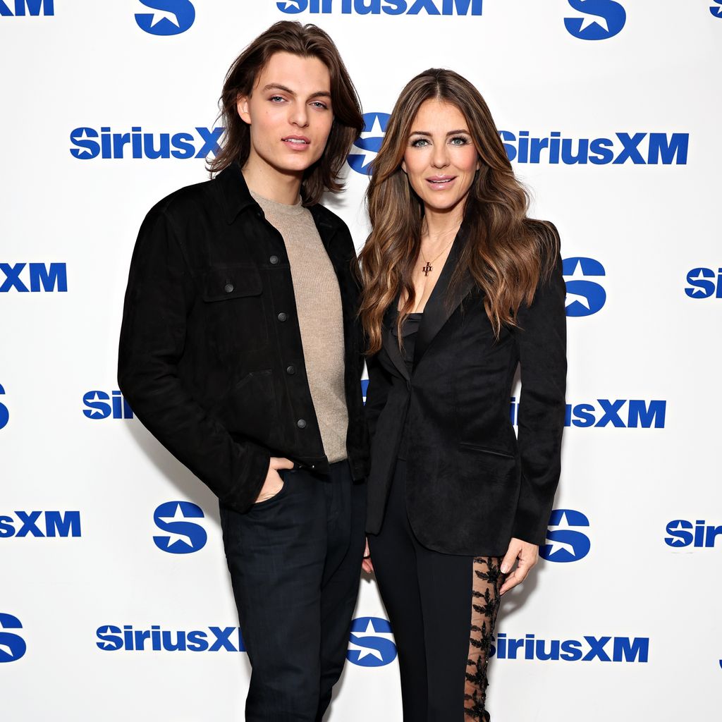 Damian und Elizabeth Hurley im April 2024