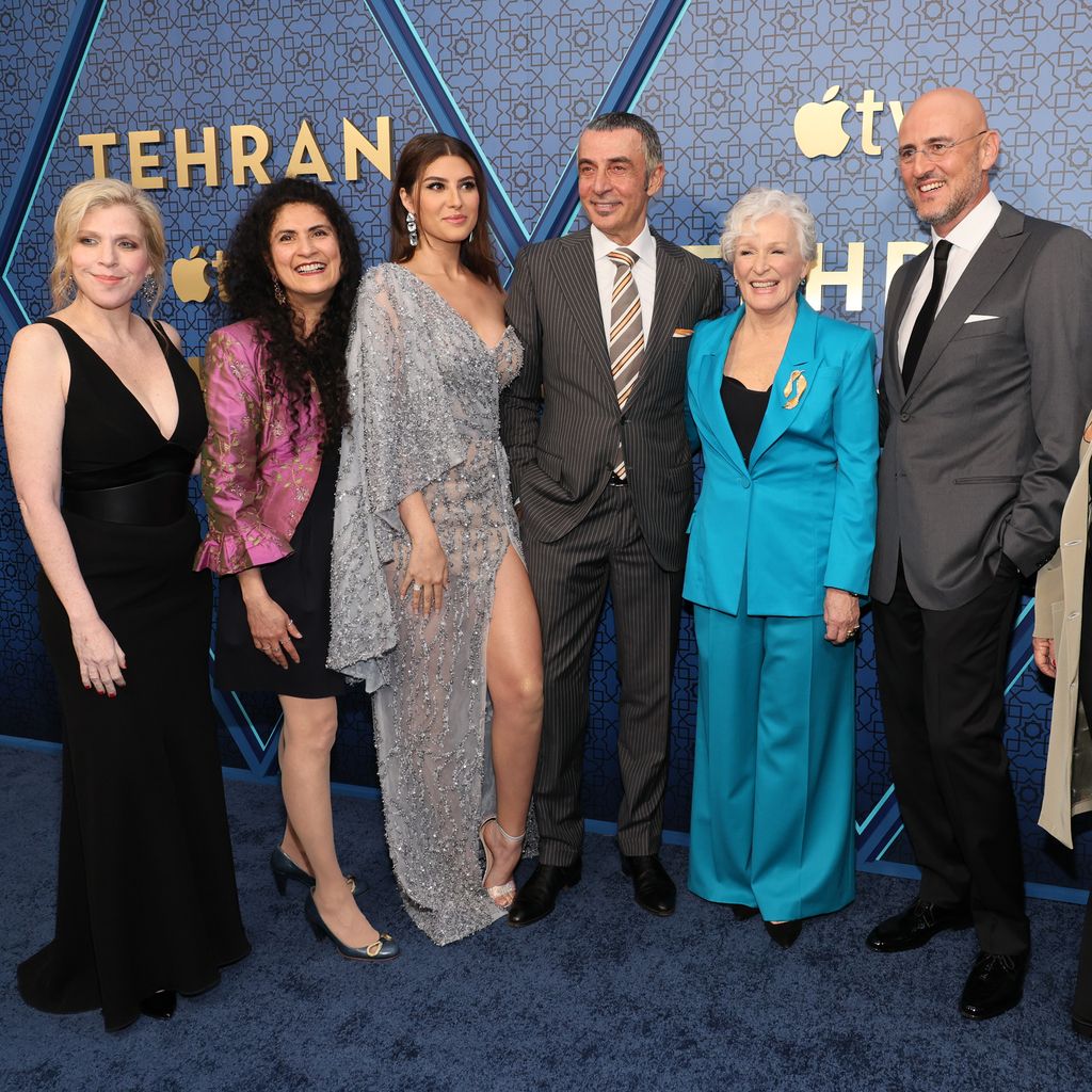 Dana Eden und der Cast von "Tehran"