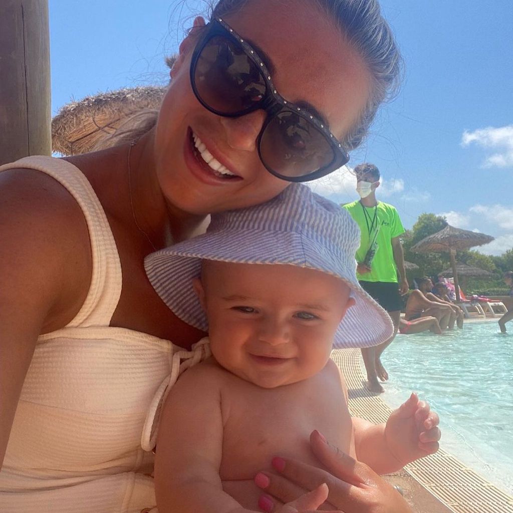 Dani Dyer und ihr Sohn Santiago