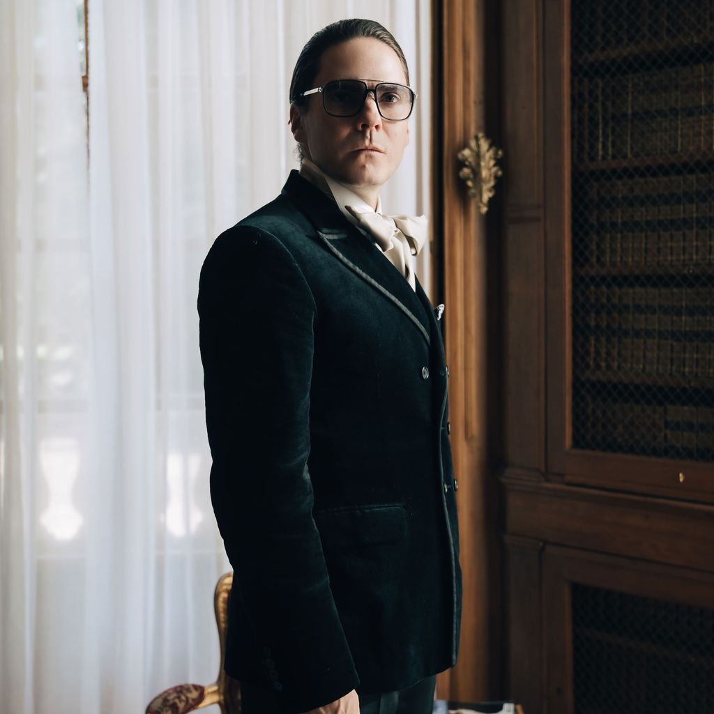 Daniel Brühl in "Becoming Karl Lagerfeld"