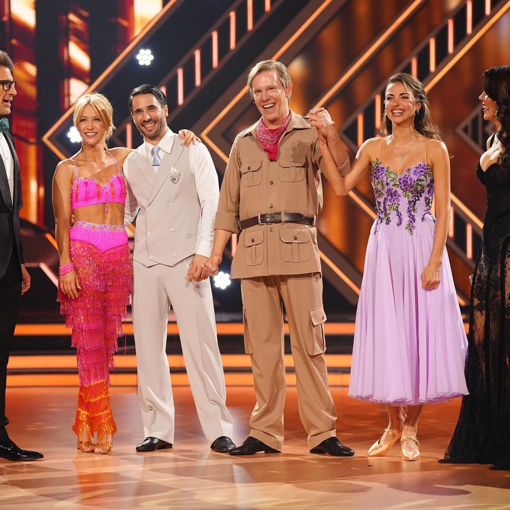 Daniel Hartwich, Kathrin Menzinger, Jan Kittmann, Simon Gosejohann, Ekaterina Leonova und Victoria Swarovski bei "Let's Dance" 2026