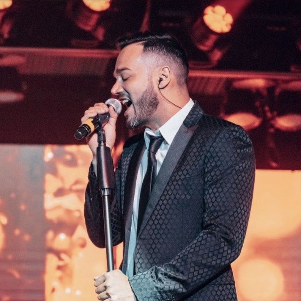 Daniel Lopes singt