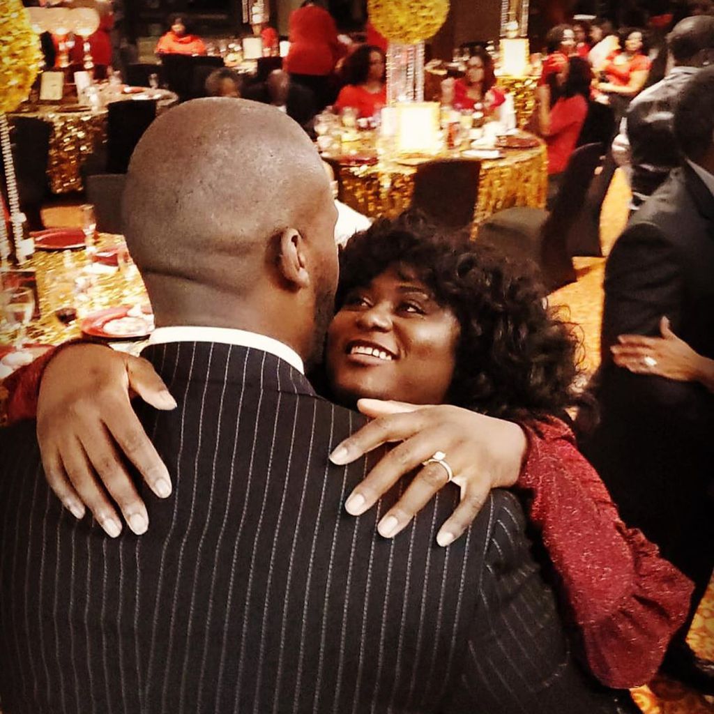 Danielle Brooks mit ihrem Verlobten Dennis Gelin