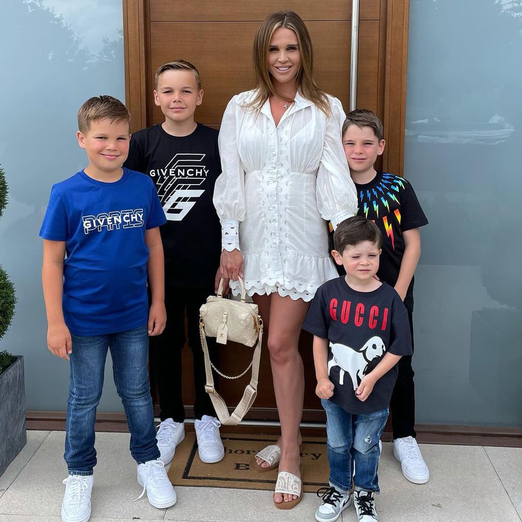 Danielle Lloyd mit ihren vier Söhnen, Juni 2021
