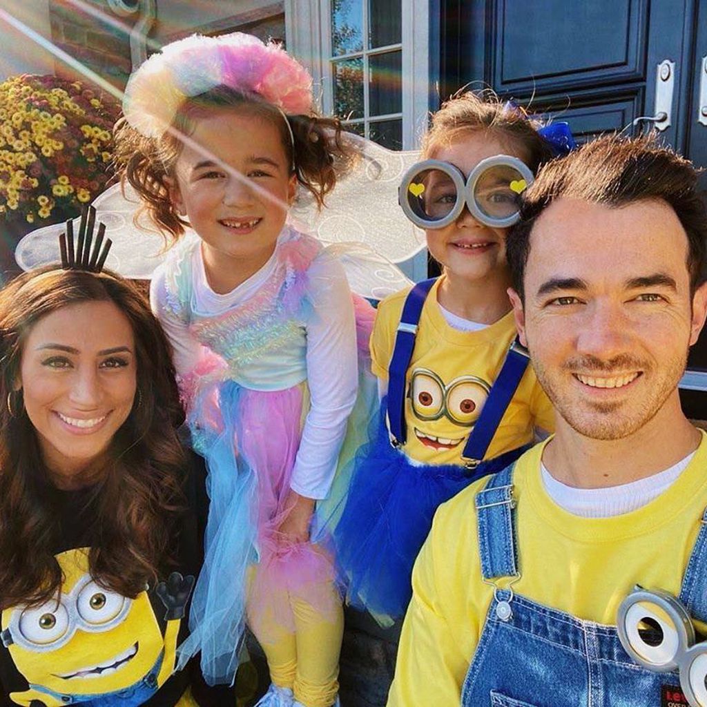 Danielle und Kevin Jonas mit ihren Töchtern