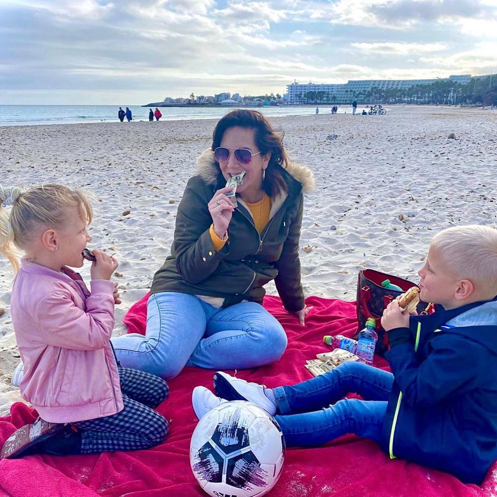 Danni Büchner und ihre Kinder Jenna und Diego