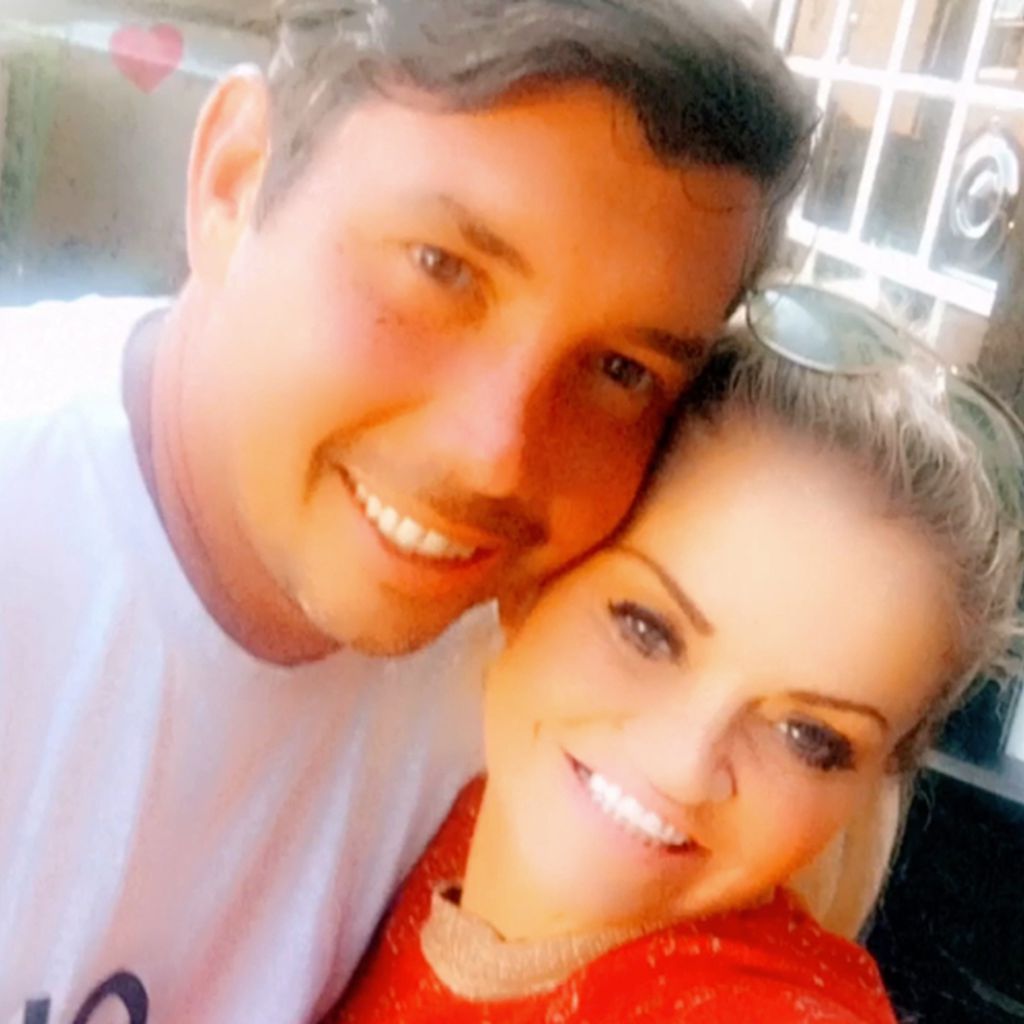 Danniella Westbrook mit einem unbekannten Mann