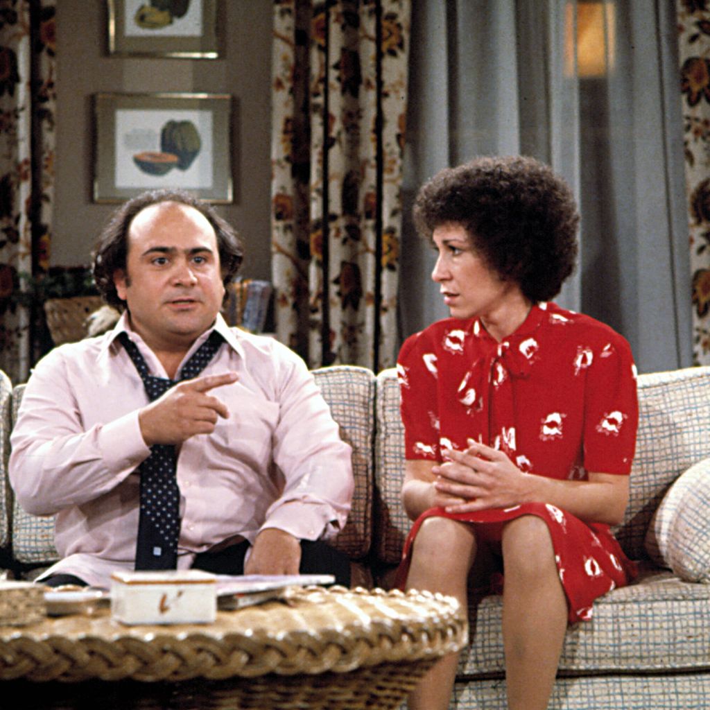 Danny DeVito und Rhea Perlman in der Serie "Taxi", 1980