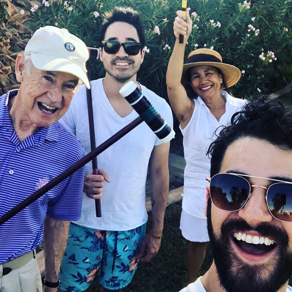 Darren Criss mit seiner Familie