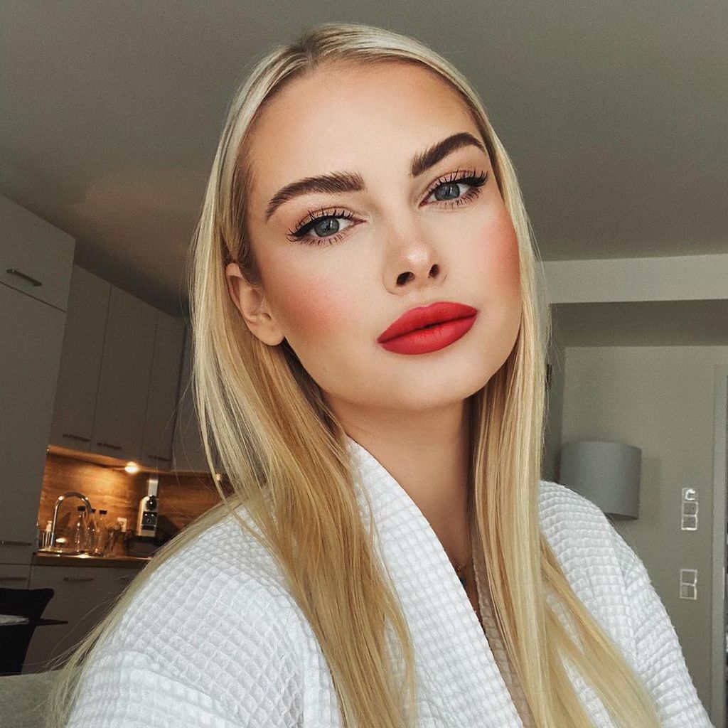 Darya Strelnikova, Model