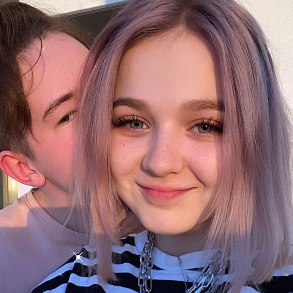 Darya Sudnishnikova mit ihrem neuen Freund