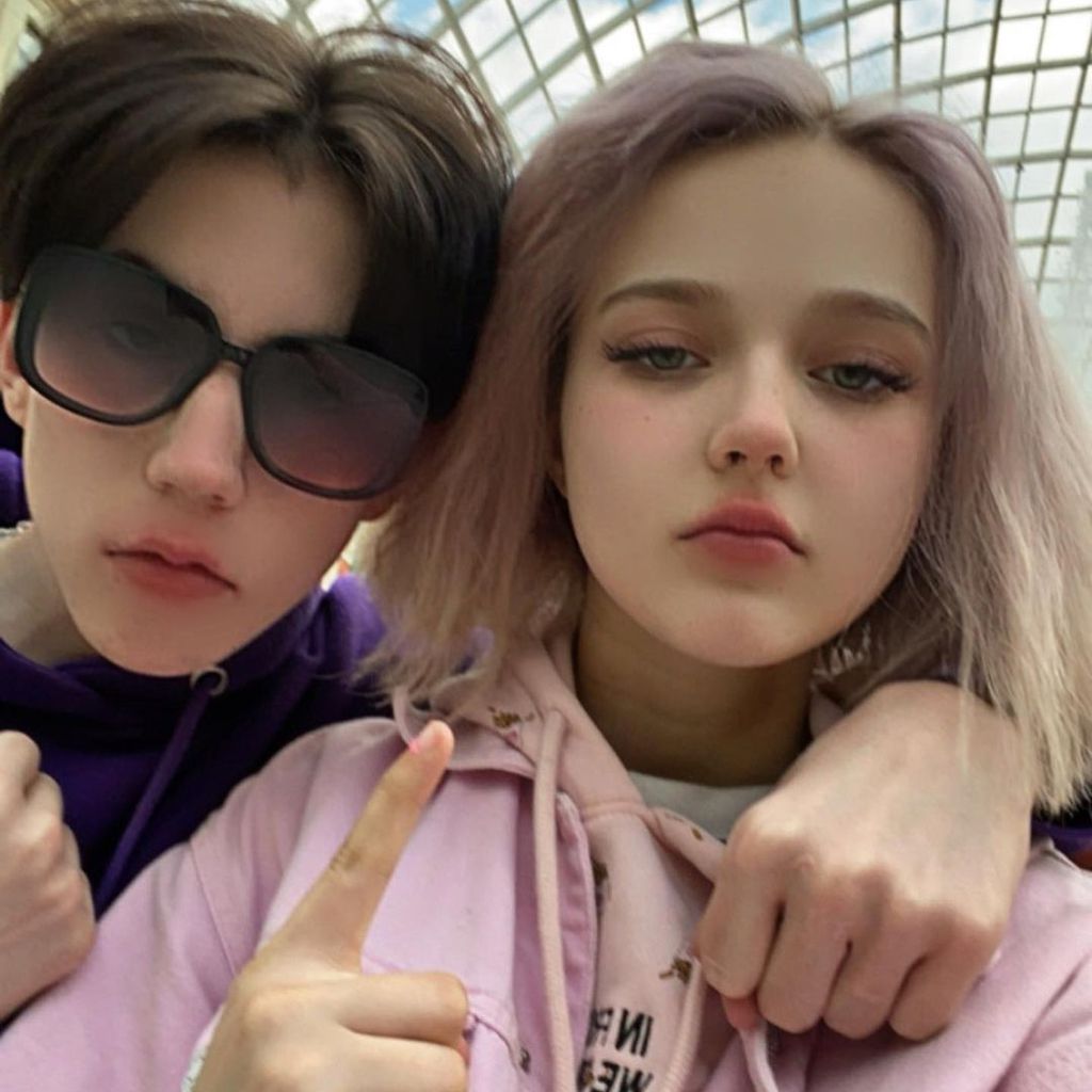 Darya Sudnishnikova (r.) mit Maksim