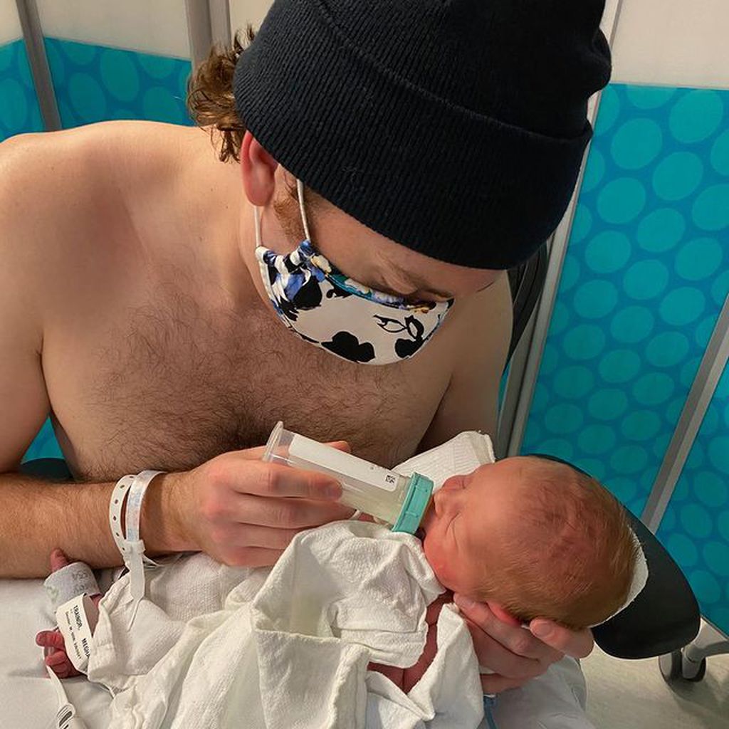Daryl Sabara mit seinem Sohn Riley