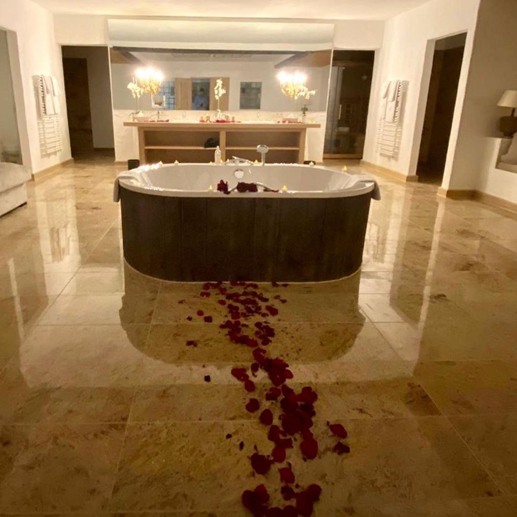 Das Badezimmer bei Mandy Langes Verlobung