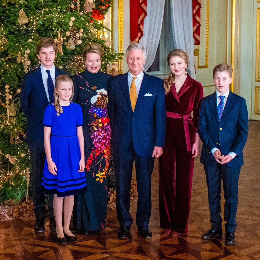 Der belgische König Philippe und die Königin Mathilde mit ihren Kindern