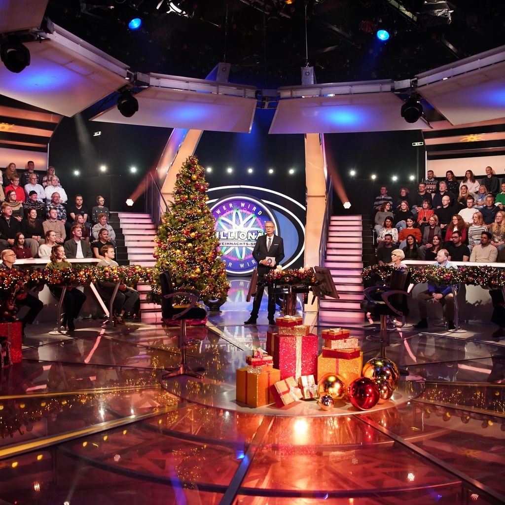 Günther Jauch und die Kandidaten beim "Wer wird Millionär?"-Weihnachts-Special 2025
