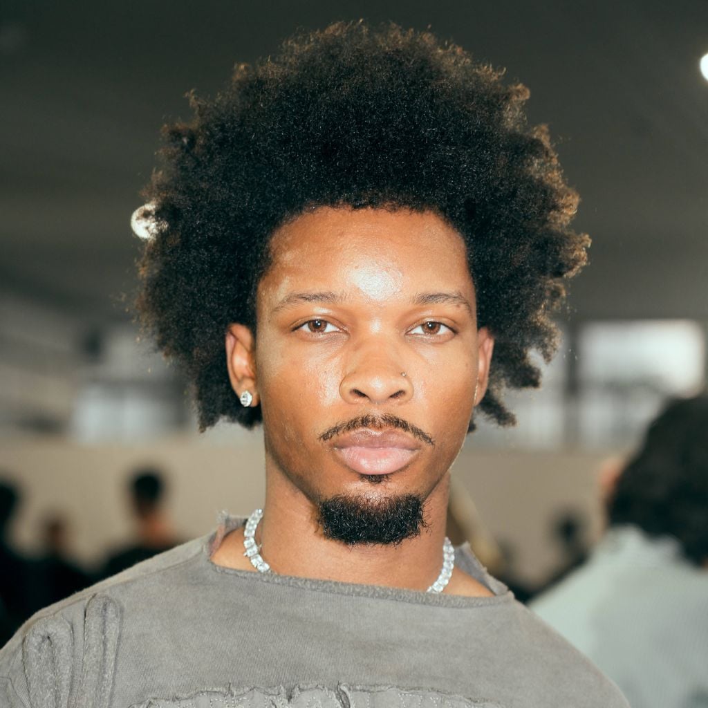 David Anthony Burke, aka D4VD, auf der Fashion Week in Paris