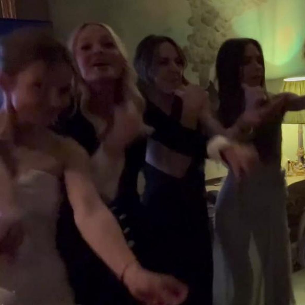 David Beckham und die Spice Girls auf Victoria Beckhams 50. Geburtstag