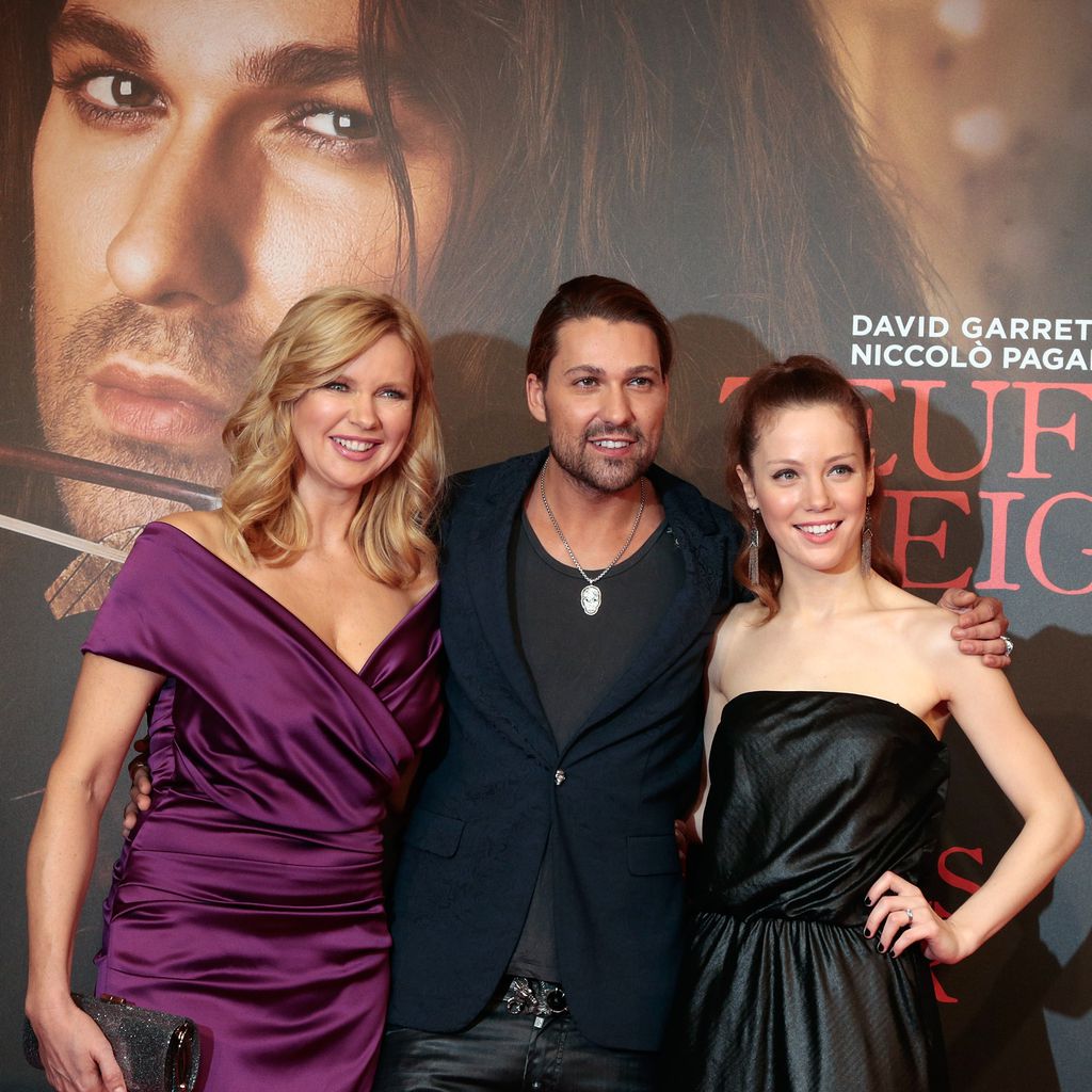 David Garrett mit Veronica Ferres und Andrea Deck auf der Premiere von "Der Teufelsgeiger"