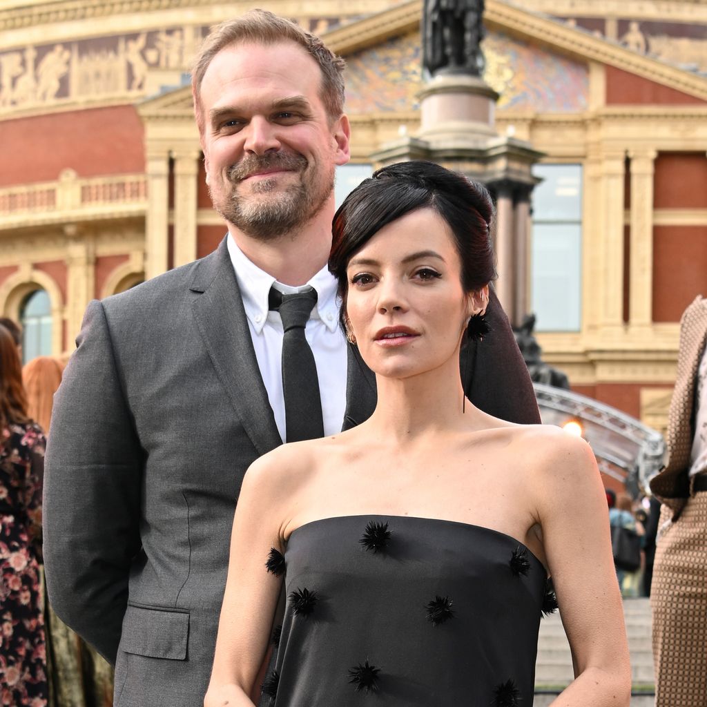 David Harbour und Lily Allen bei den Olivier Awards 2022