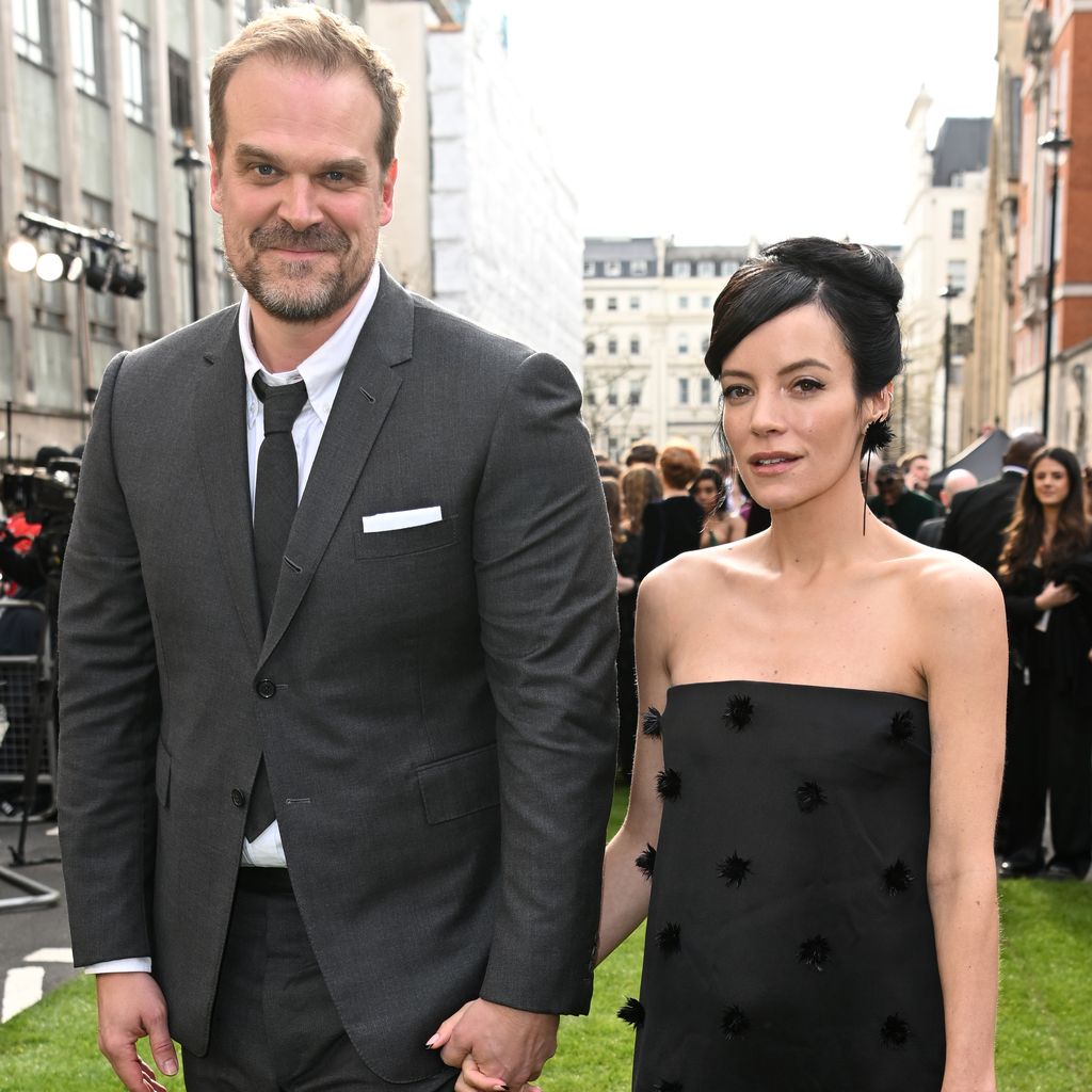 David Harbour und Lily Allen im April 2022