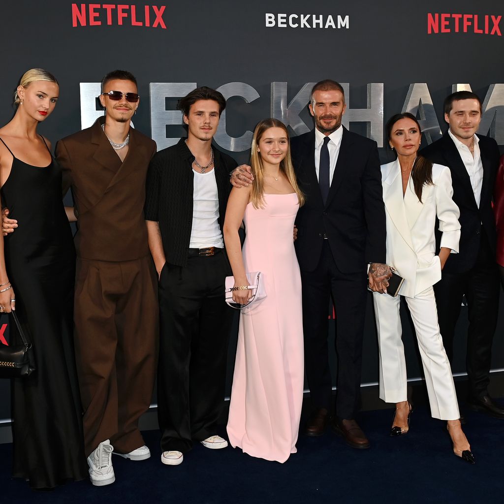 David und Victoria Beckham mit ihren Kindern und Schwiegertöchtern