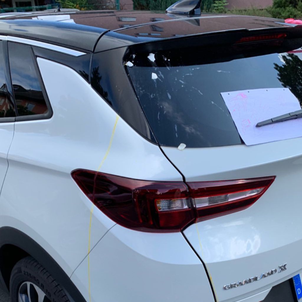 Davin Herbrüggens beschmutztes Auto