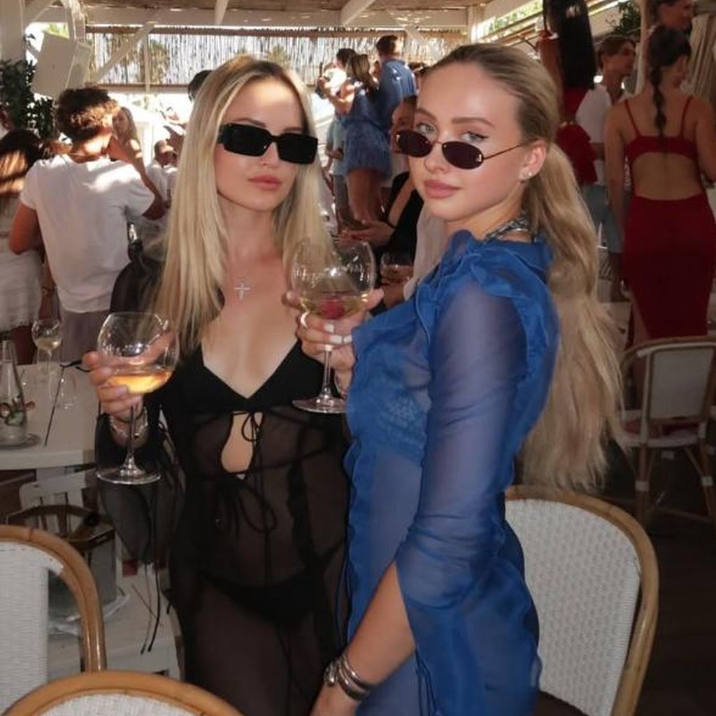 Davina und Shania Geiss im Juli 2024