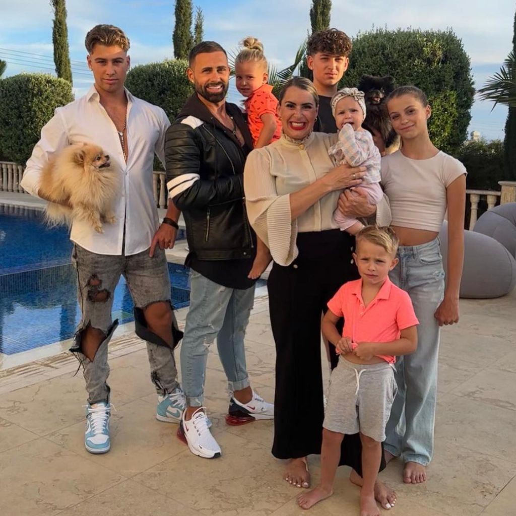 Daymian Weiß mit seiner Familie, April 2024