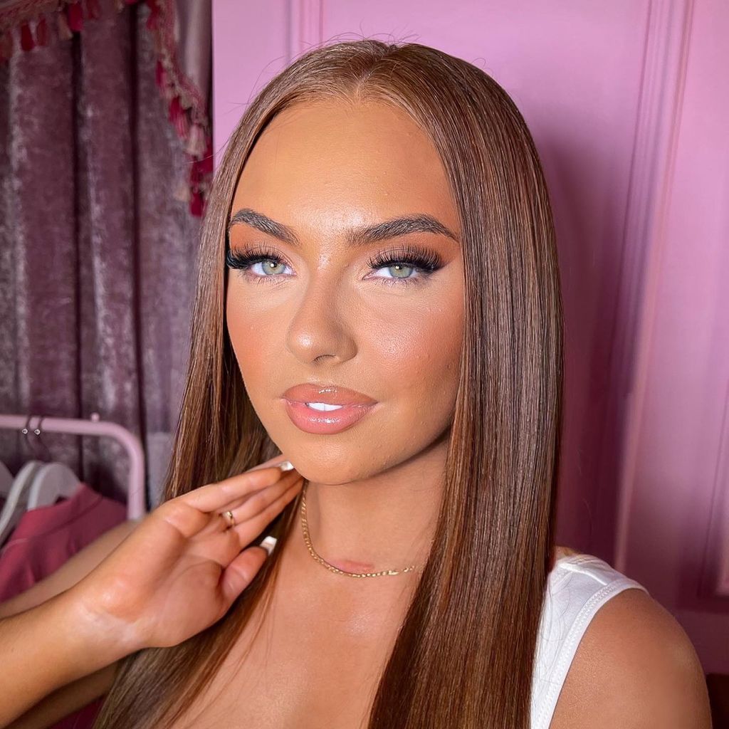 Demi Jones, TV-Bekanntheit