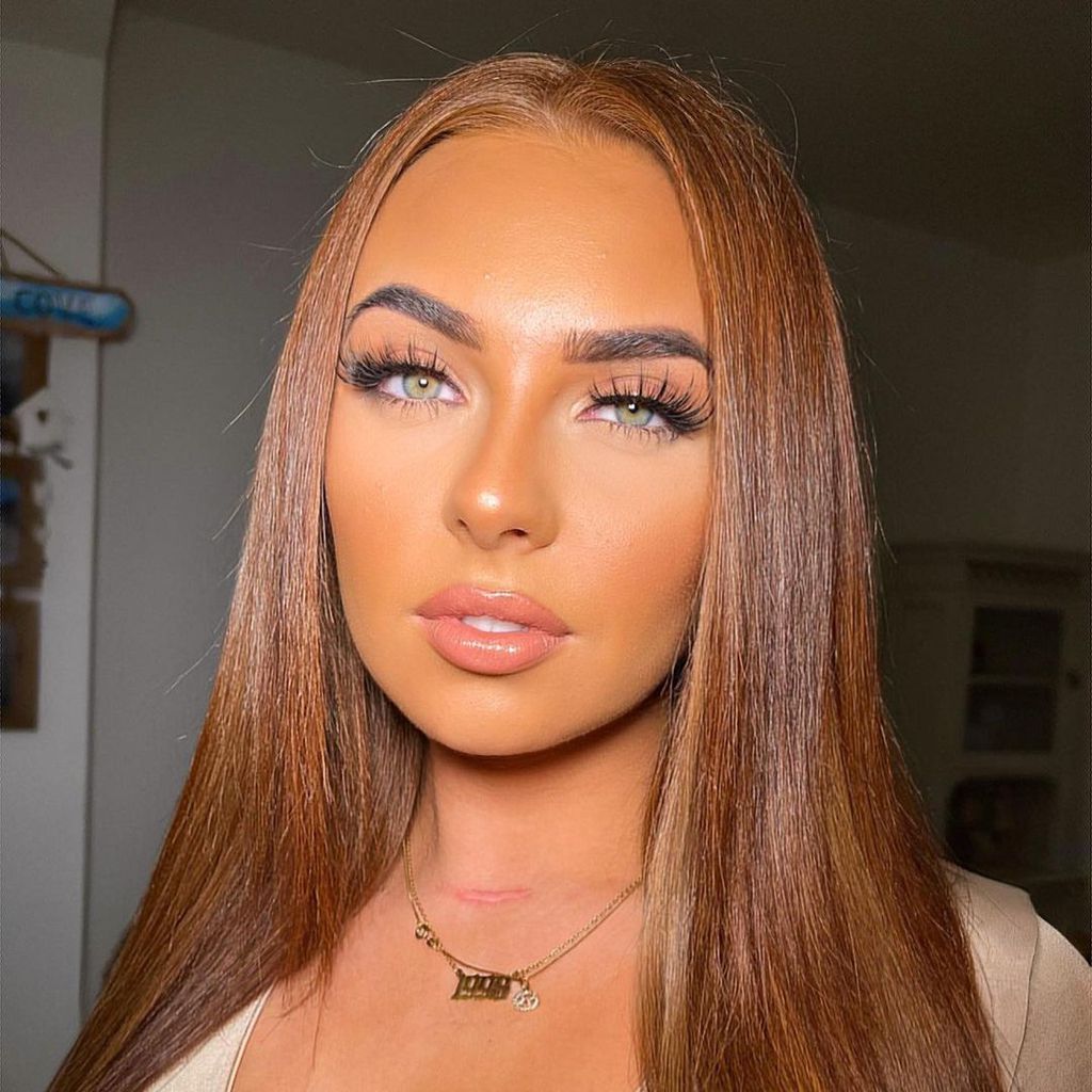 Demi Jones, TV-Bekanntheit