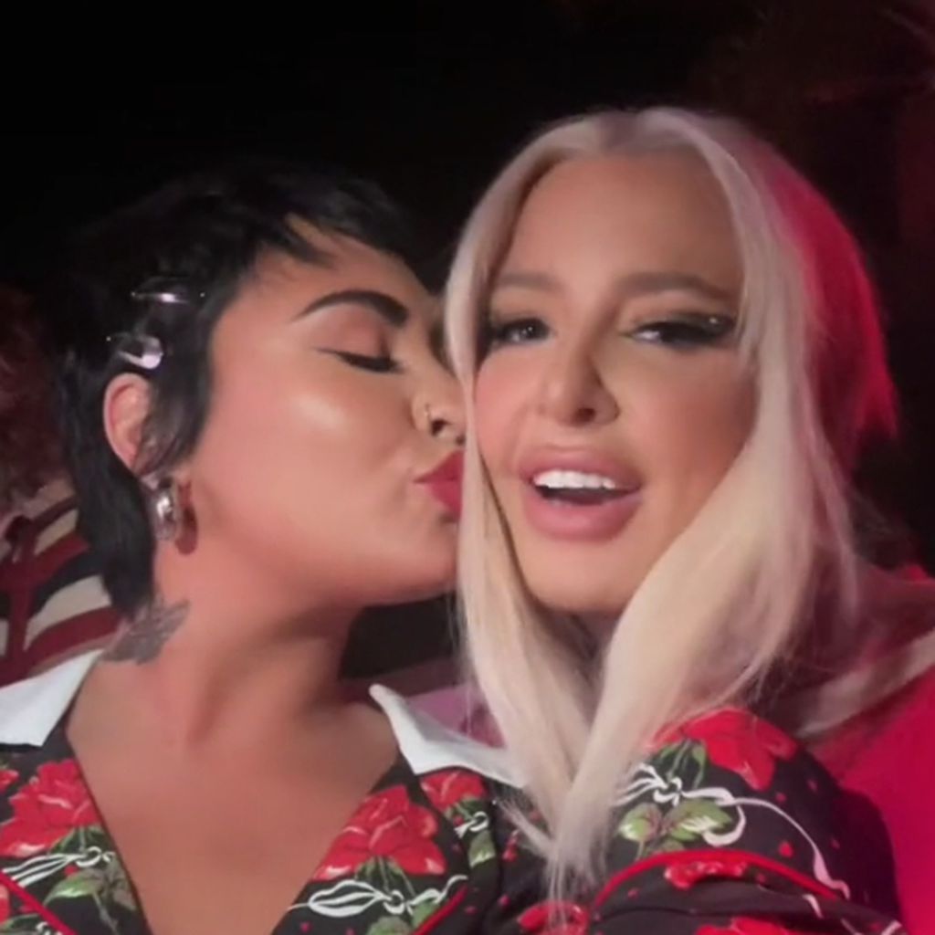 Demi Lovato und Tana Mongeau im August 2021