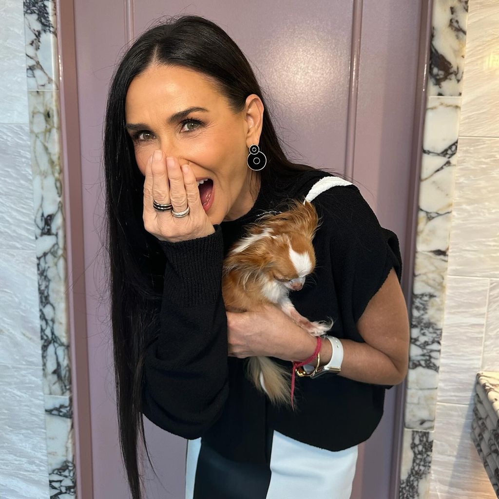 Demi Moore und ihre Hündin Pilaf, Februar 2024