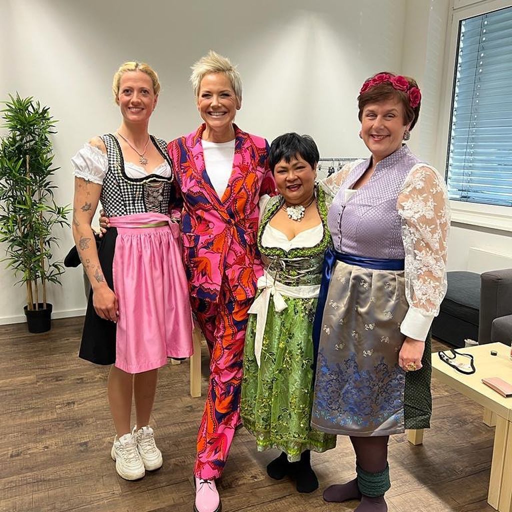 Denise Munding, Inka Bause, Narumol und Iris Abel im April 2022