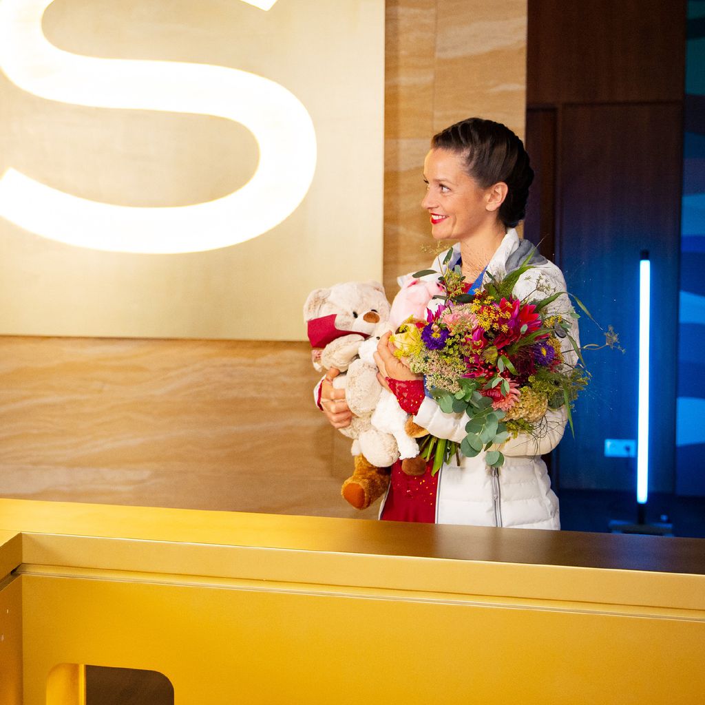 Deniz (Igor Dolgatschew) und Jenny (Kaja Schmidt-Tychsen) bei "Alles was zählt"