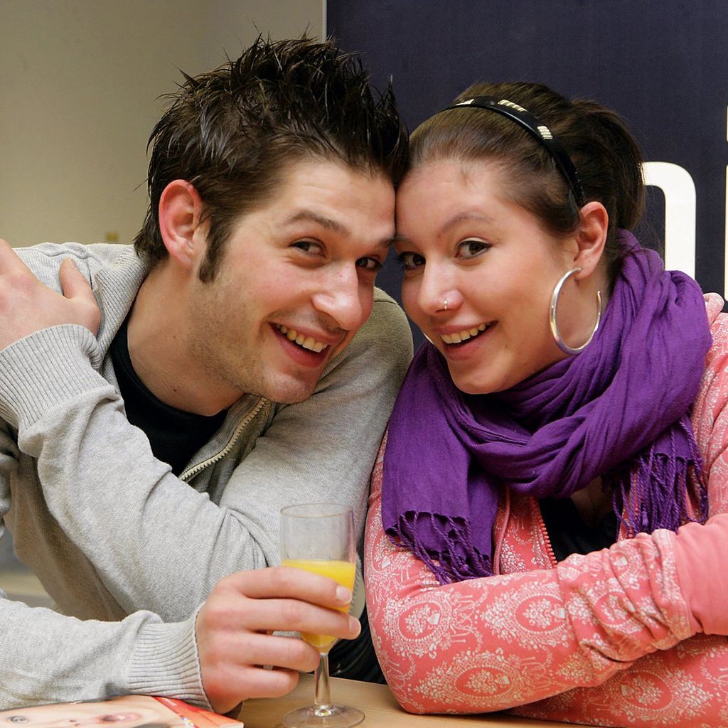 Igor Dolgatschew und Julia Augustin bei einer Autogrammstunde in Köln