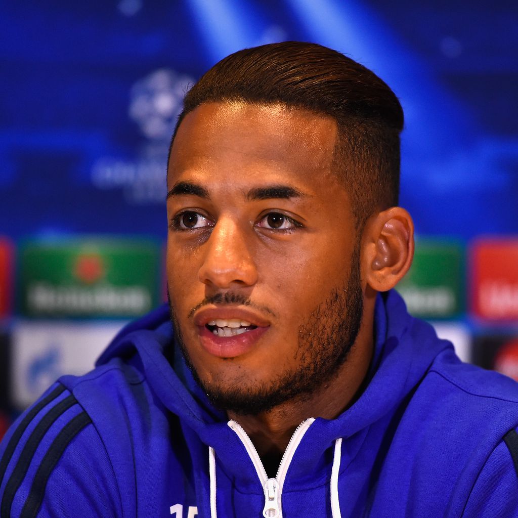 Dennis Aogo bei einer Pressekonferenz im Jahr 2014